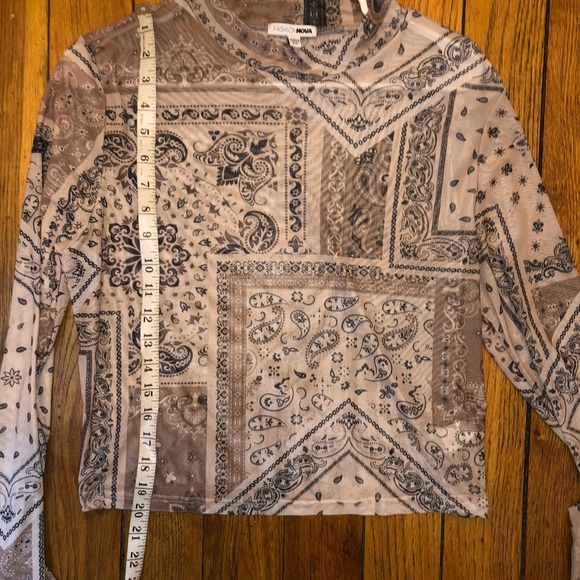 Sheer top - Picture 8 of 9